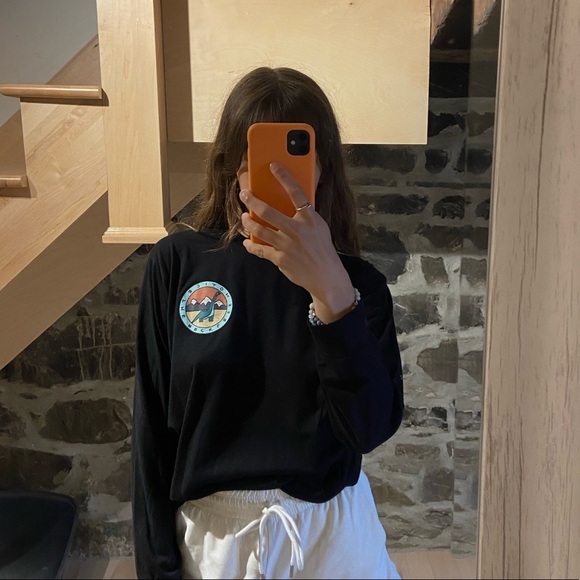 Notice the Reckless shirt - Picture 1 of 2